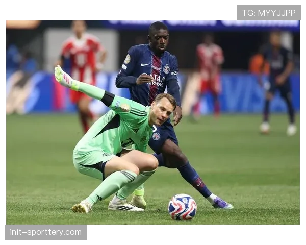 法甲联盟会议：讨论下赛季是否增加比赛日大名单替补球员名额